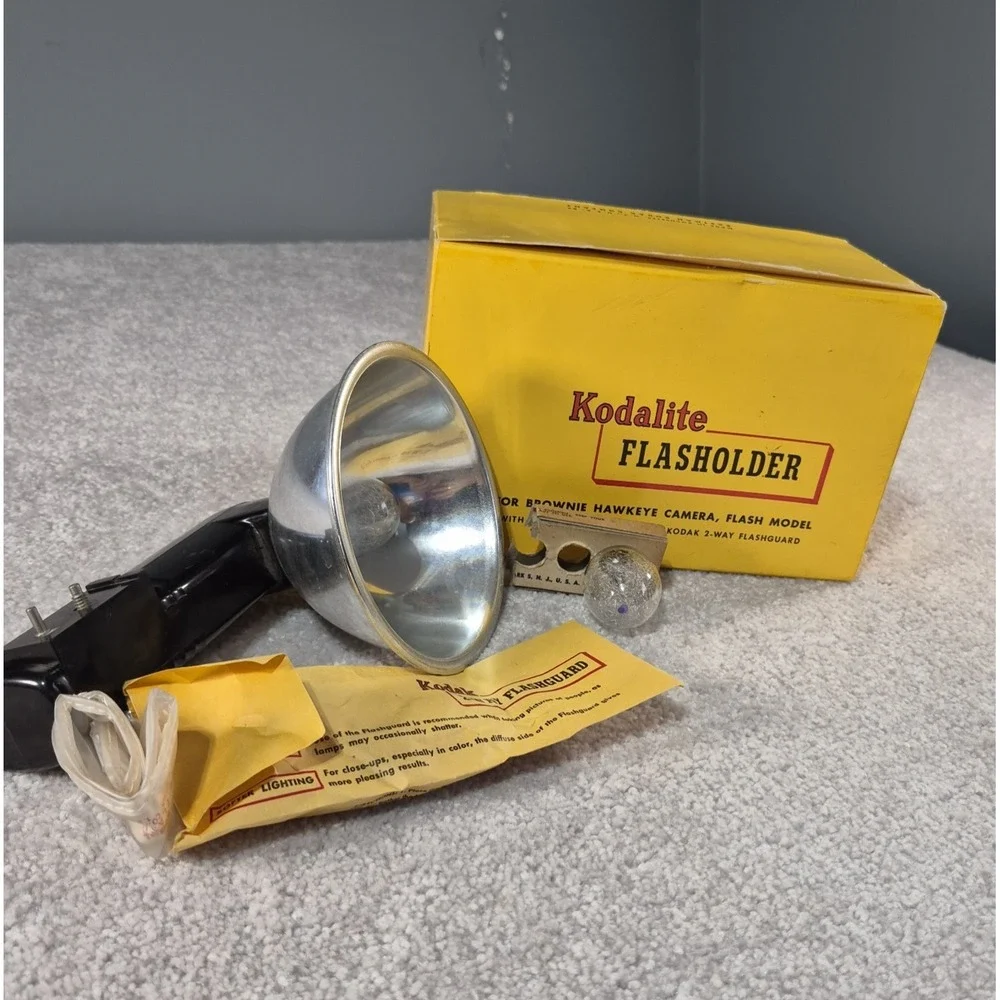 Vintage Kodak Kodalite Flasholder kit with box manual bulb Brownie Hawkeye Prop